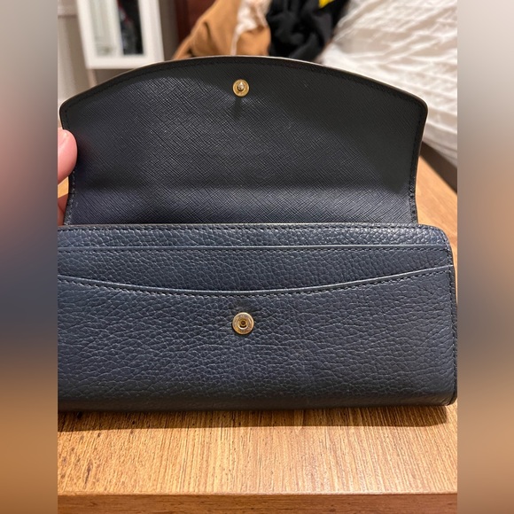 Michael Kors wallet - Picture 6 of 10